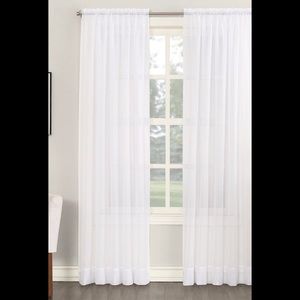 1 sheer curtain panel